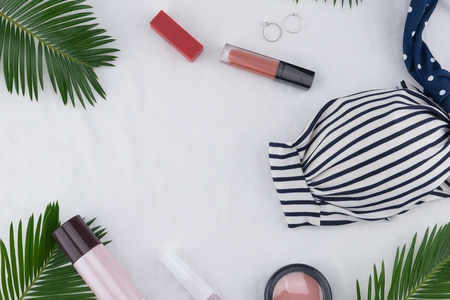 Top 20 Lipsticks Every American Woman Should Own in Her Makeup Bag