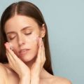 How to Layer Skincare Products Effectively if You Have Dry Skin