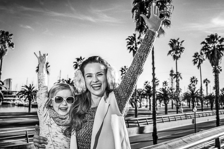 Safe Sun Care for Teens: What to Know About SPF and Skin Protection