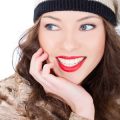 Holiday Glam 101: Creating Festive Looks for Every December Event