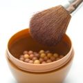 Natural vs. Synthetic Makeup Brushes: Which Should You Choose?