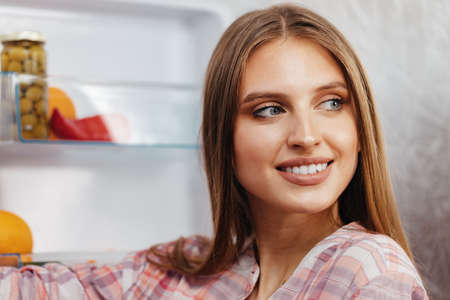 Pregnancy and Skincare in Your 30s: What’s Safe and What to Avoid