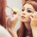 How to Layer Mascara Without Clumping: Secrets from Makeup Artists