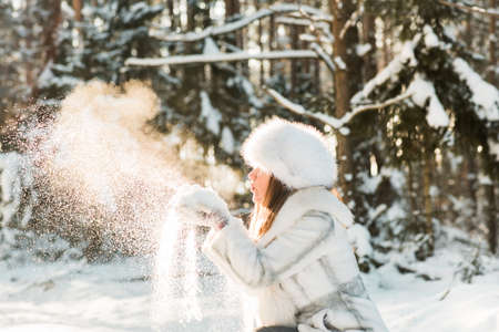 Winter Skincare Tips: Protecting Your Dry Skin from Harsh American Winters