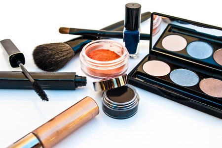 How to Remove Makeup the Right Way: Skincare Tips for Beginners