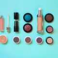 Makeup That Lasts: Long-Wear Products Perfect for Travel Days