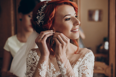 Spring Wedding Guest Makeup: Fresh, Light & Long-Lasting Looks