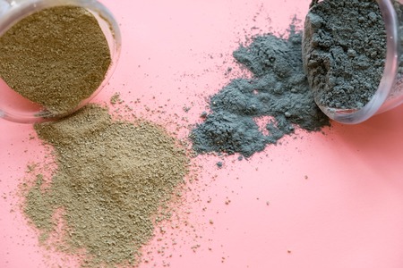 Translucent Setting Powders 101: Who Should Use Them & Why